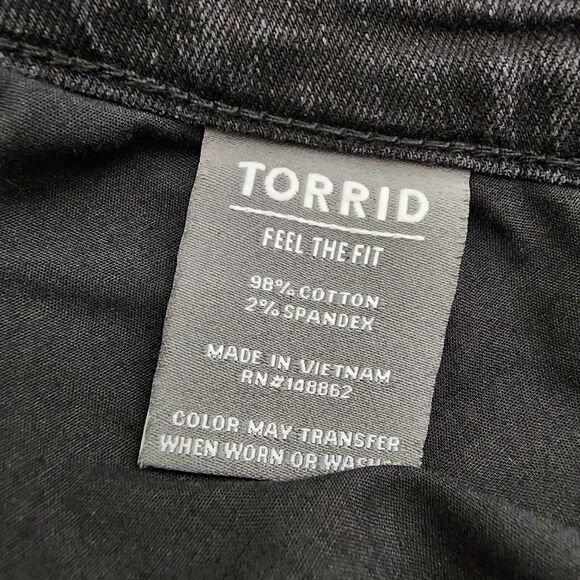 Torrid Womens Shorts Size 28 Black Button Fly 5 Inch Vintage Stretch High-Rise - Picture 7 of 9